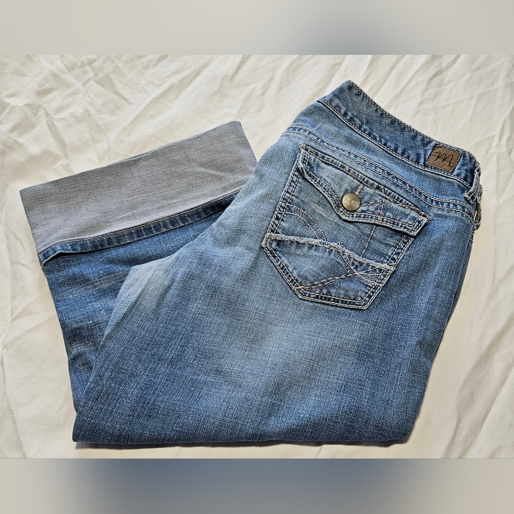 Madison Denim Stretch Capris